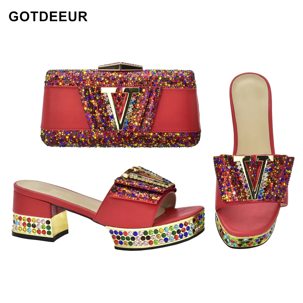 New Arrival Shoe and Matching Bag for Nigeria Party African Wedding Shoes and Bag Set Decrated with Rhinestone Women Party Pumps
New Arrival Shoe and Matching Bag for Nigeria Party African Wedding Shoes and Bag Set Decrated with Rhinestone Women Party Pumps