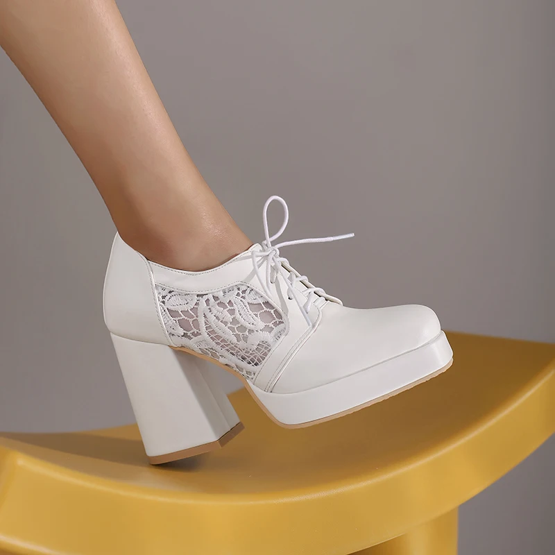 Hollow Sexy Lace Stitching PU Women's Pumps Ultra-High Thick Heel Waterproof Platform Lace-Up Spring New Women's Shoes
Hollow Sexy Lace Stitching PU Women's Pumps Ultra-High Thick Heel Waterproof Platform Lace-Up Spring New Women's Shoes