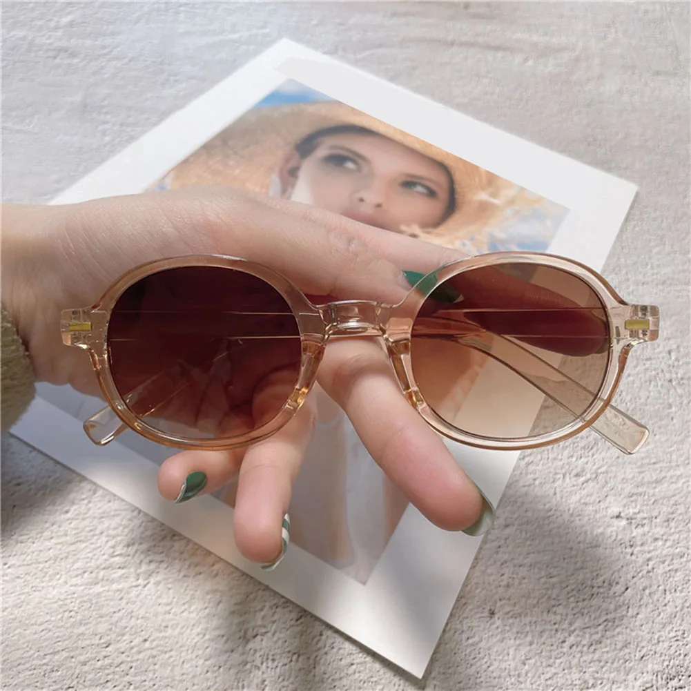 Fashion Small Elliptical Oval Sunglasses Retro Eyewear Women/men Aesthetic Eye Protection Decoration Retro Fashionable Glasses W
Fashion Small Elliptical Oval Sunglasses Retro Eyewear Women/men Aesthetic Eye Protection Decoration Retro Fashionable Glasses W