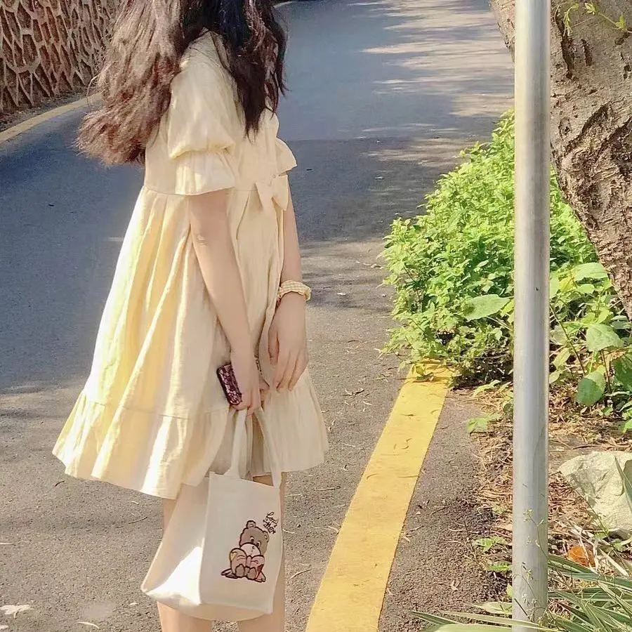 Bubble Sleeves Cream Yellow Dress Summer Women's New Small First Love Sweet and Slim Doll Neck Skirt
Bubble Sleeves Cream Yellow Dress Summer Women's New Small First Love Sweet and Slim Doll Neck Skirt