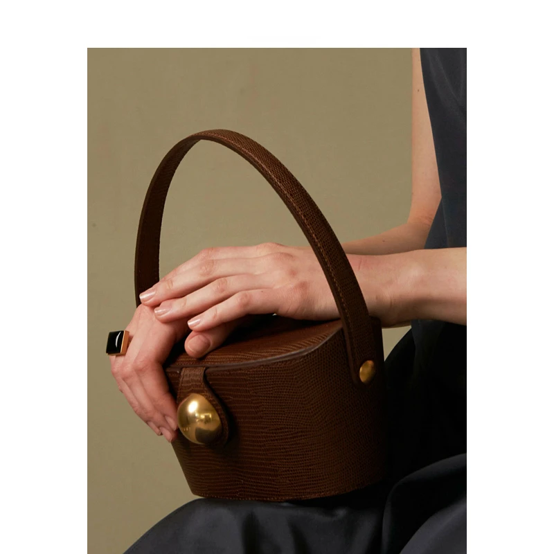 Niche Original Handmade Basket Handbag New Trendy Genuine Leather Women's Bag Shoulder Bag Cosmetic Bag
Niche Original Handmade Basket Handbag New Trendy Genuine Leather Women's Bag Shoulder Bag Cosmetic Bag