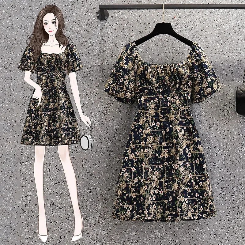 Женское мини-платье с цветочным принтом, коротким рукавом и квадратным вырезом
Женское мини-платье с цветочным принтом, коротким рукавом и квадратным вырезом