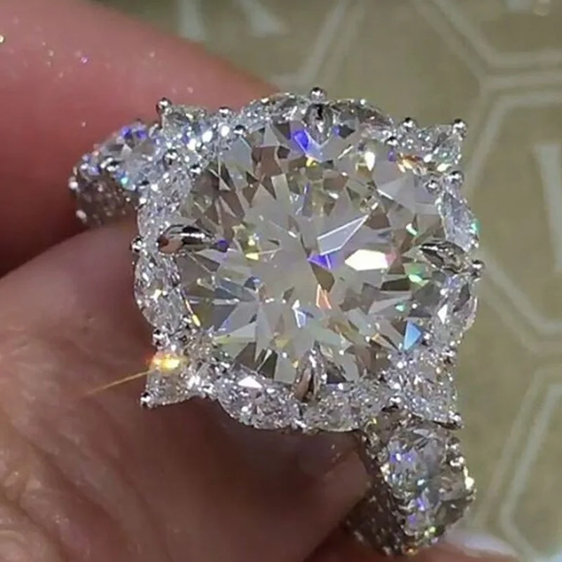 Trendy Large Round Cubic Zirconia Engagement Ring AAA White Crystal Bride Promise Wedding Rings for Women Jewelry Bague Femme
Trendy Large Round Cubic Zirconia Engagement Ring AAA White Crystal Bride Promise Wedding Rings for Women Jewelry Bague Femme