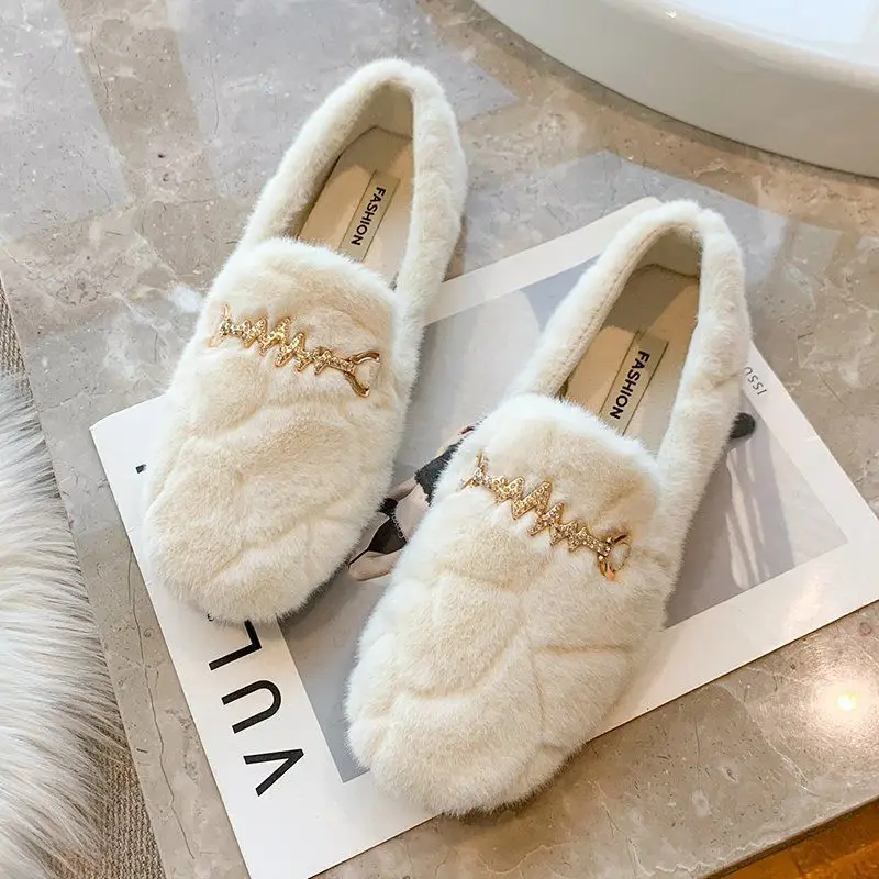 Lisapie 2022 зимние новые хлопковые туфли удобные Роскошные Мокасины с цепочкой женские пушистые плоские женские слипоны теплые плюшевые Мокаси...
Lisapie 2022 зимние новые хлопковые туфли удобные Роскошные Мокасины с цепочкой женские пушистые плоские женские слипоны теплые плюшевые Мокаси...