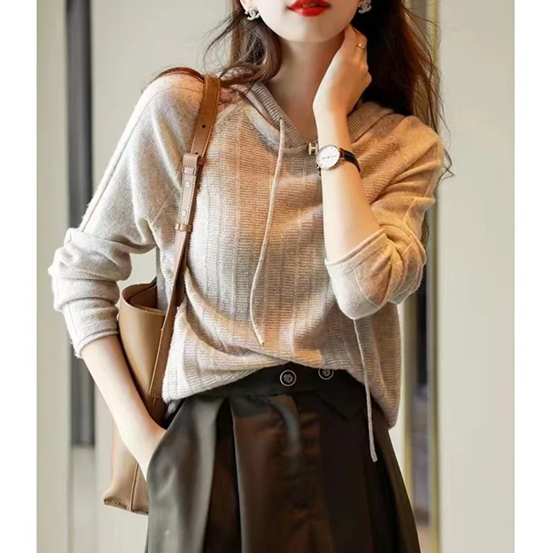 Fashion versatile hooded cashmere sweater women's fall/winter casual bottom hoodie pullover loose top wool hoodie
Fashion versatile hooded cashmere sweater women's fall/winter casual bottom hoodie pullover loose top wool hoodie