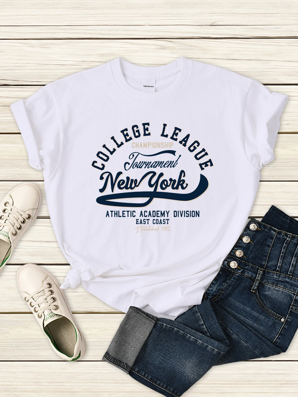 College League New York Athletic East Coast Women T-Shirt Fashion Casual Tshirt Street Hip Hop Clothes Summer Luxury Clothing
College League New York Athletic East Coast Women T-Shirt Fashion Casual Tshirt Street Hip Hop Clothes Summer Luxury Clothing