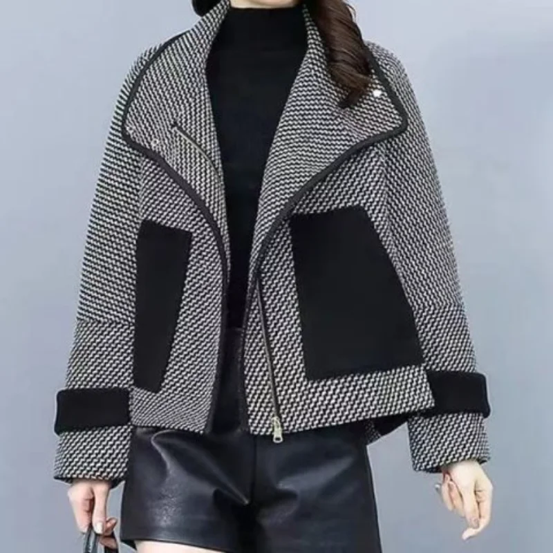 Woolen Coat Short Western-style Small Man Top Cardigan Autumn and Winter Fashion Small Fragrant Coat Women
Woolen Coat Short Western-style Small Man Top Cardigan Autumn and Winter Fashion Small Fragrant Coat Women