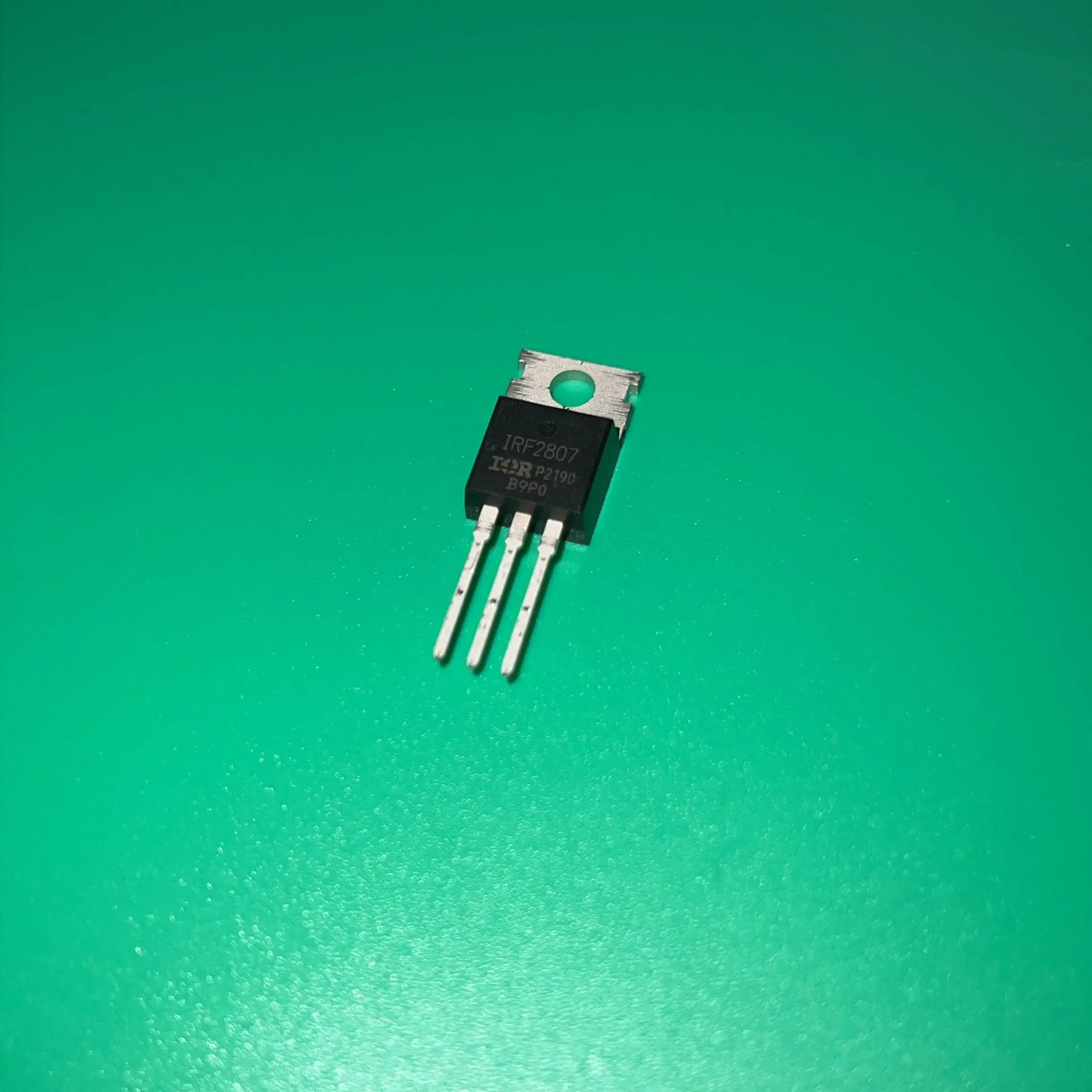 

10 шт./лот IRF2807PBF TO-220AB МДФ 2807 PBF MOSFET N-CH 75В 82A TO-220AB IRF2807-PBF