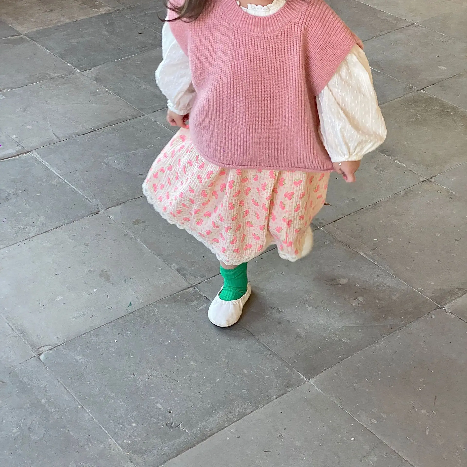 Korean Children's Clothing 2022 Spring New Middle School Girls' Skirt Pink Floral Cotton Skirt Korean Lace Skirt
Korean Children's Clothing 2022 Spring New Middle School Girls' Skirt Pink Floral Cotton Skirt Korean Lace Skirt