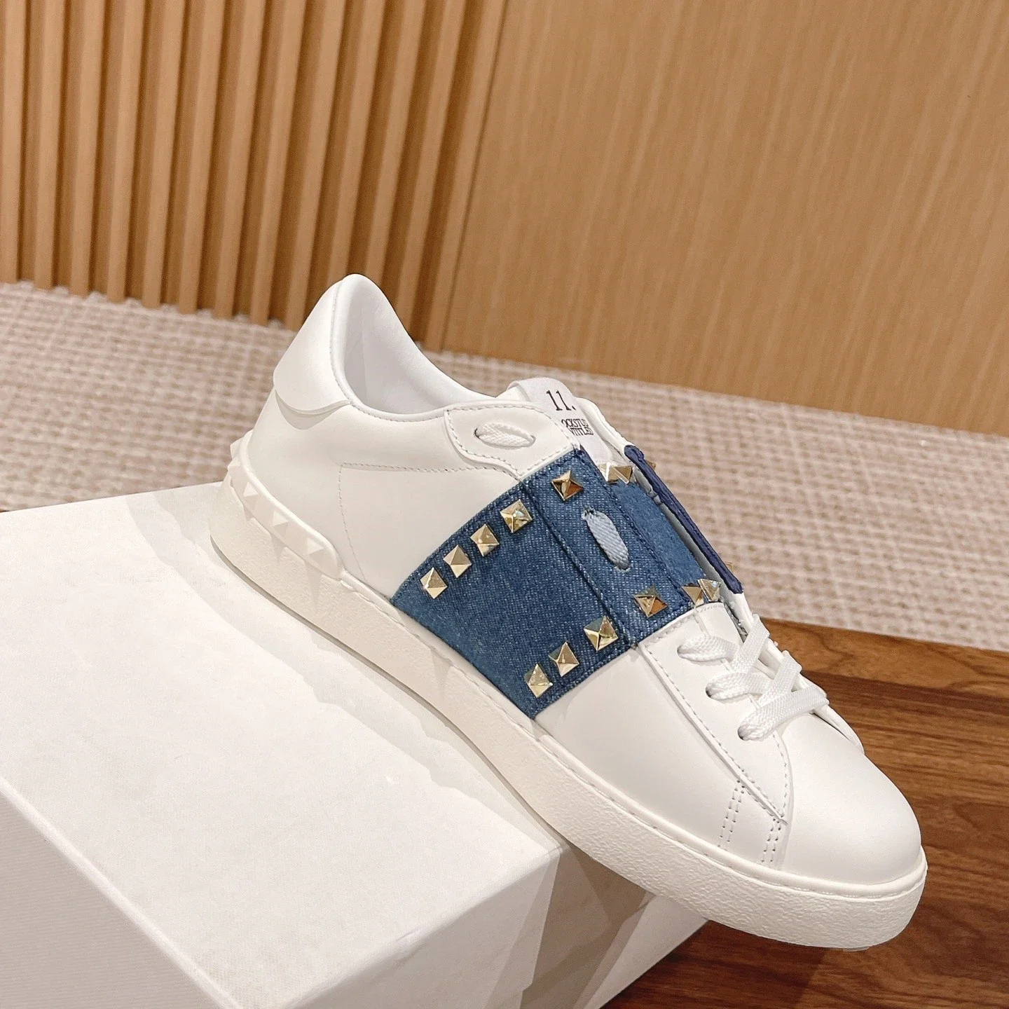 Shoes For Women Size35-46 Genuine Leather Couple Sneakers Denim Rivet Sports Leisure Flats Designer Men Shoes Zapatillas Mujer 
Shoes For Women Size35-46 Genuine Leather Couple Sneakers Denim Rivet Sports Leisure Flats Designer Men Shoes Zapatillas Mujer