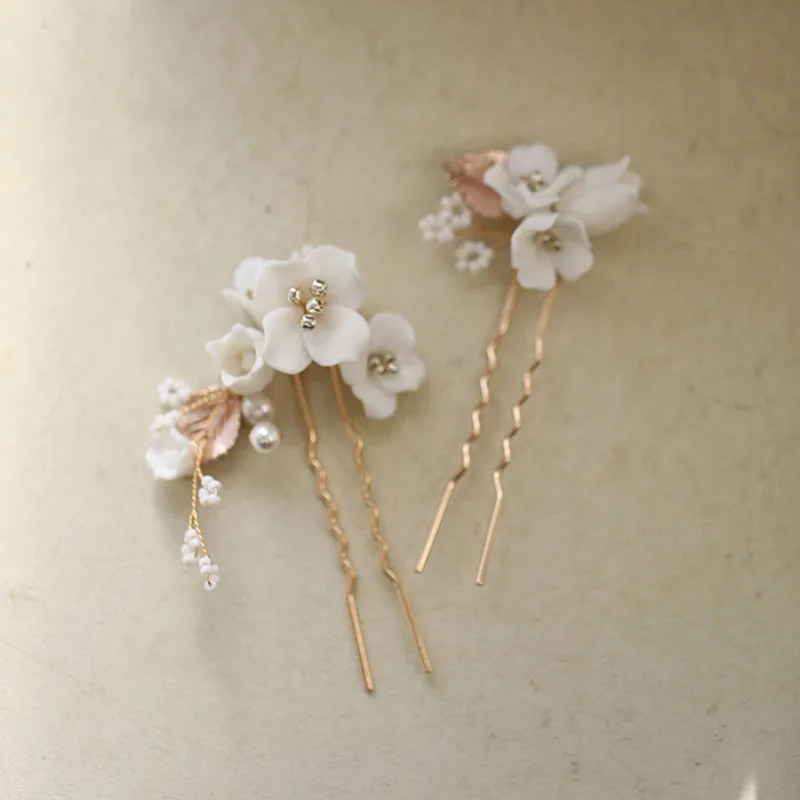 SLBRIDAL Handmade Crystal Rhinestone Pearls Ceramic Flower Bridal Hair Comb Hair Pins Wedding Hair Accessories Women Jewelry
SLBRIDAL Handmade Crystal Rhinestone Pearls Ceramic Flower Bridal Hair Comb Hair Pins Wedding Hair Accessories Women Jewelry