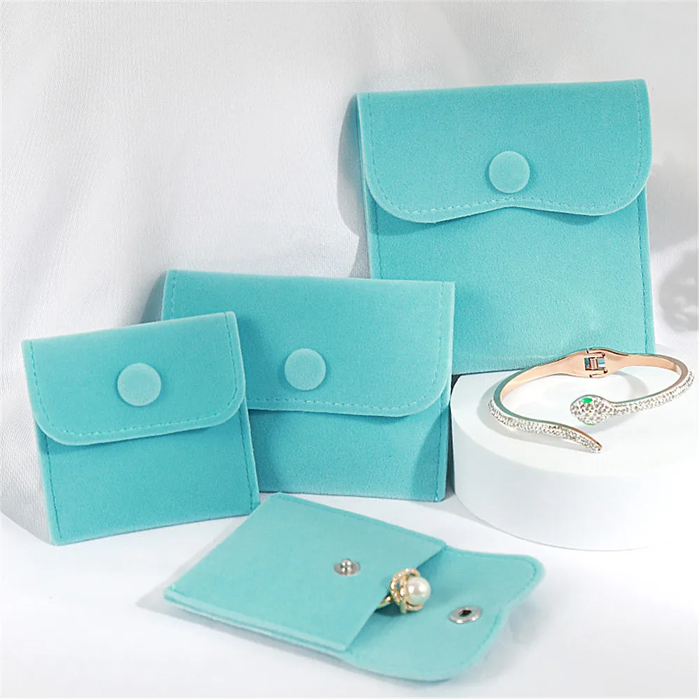 New Velvet Jewelery Bag Flip Dust Jewelry Pouch Envelope Gift Packaging Bag for Necklace Ring Bracelet Earring Pendant Organizer
New Velvet Jewelery Bag Flip Dust Jewelry Pouch Envelope Gift Packaging Bag for Necklace Ring Bracelet Earring Pendant Organizer