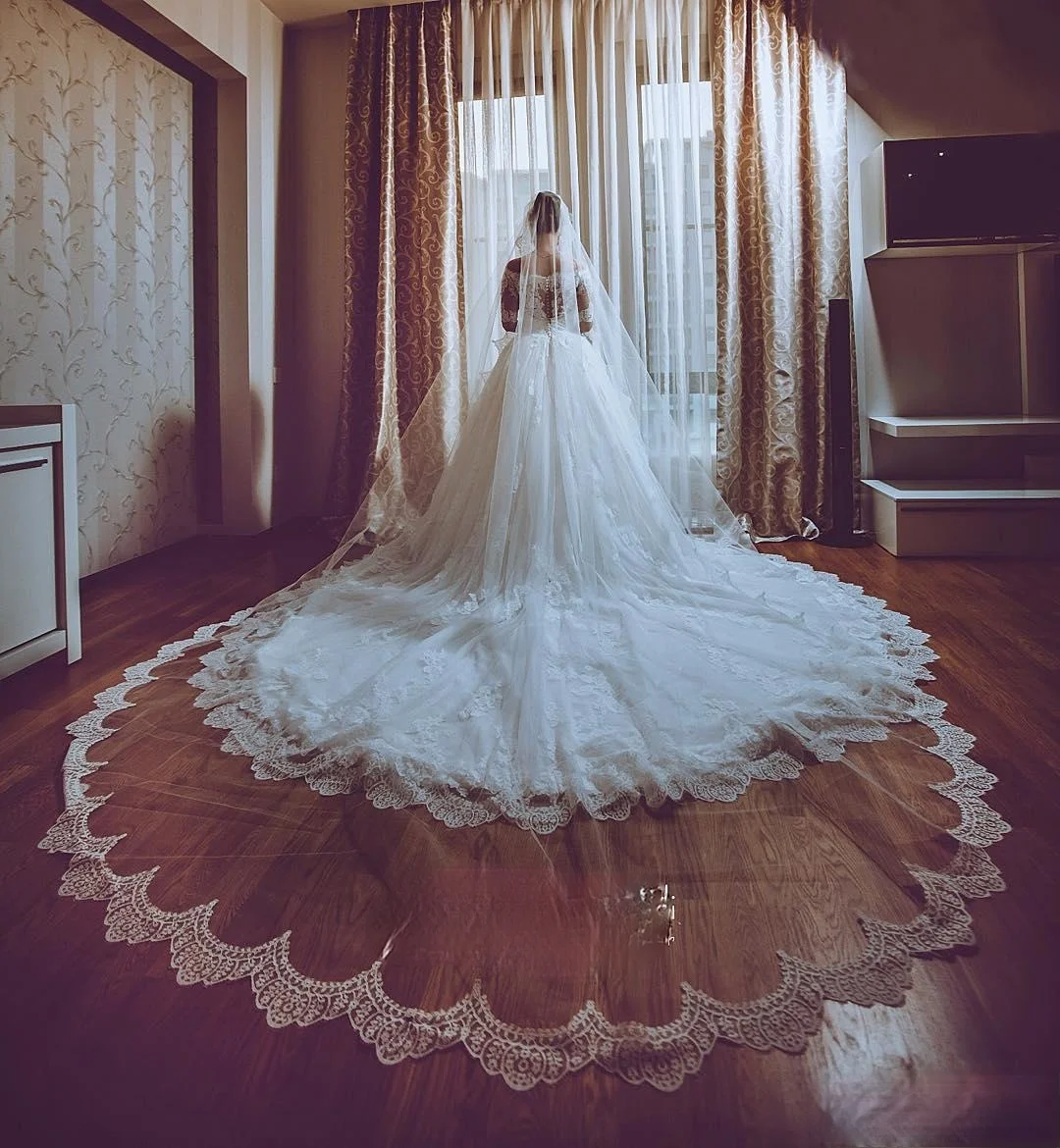 Однослойная свадебная фата длиной 3 метра с аппликацией по краям, недорогая свадебная фата для невесты, свадебные аксессуары 
Однослойная свадебная фата длиной 3 метра с аппликацией по краям, недорогая свадебная фата для невесты, свадебные аксессуары