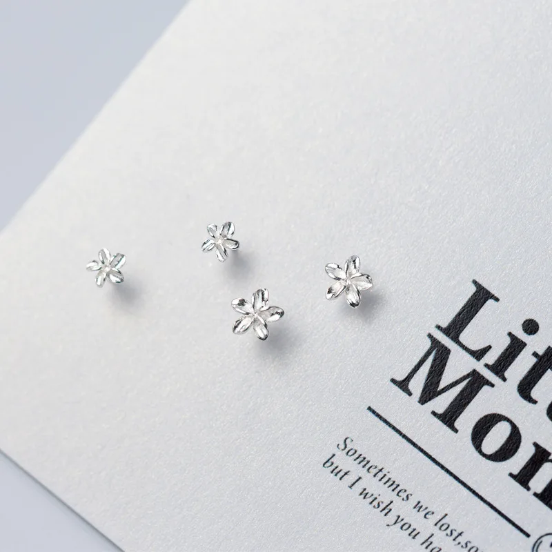 925 Sterling Silver Flower Earrings Female Korean Fashion Cute Sweet Five-petal Flower Earrings Delicate Plumeria Ear Jewelry
925 Sterling Silver Flower Earrings Female Korean Fashion Cute Sweet Five-petal Flower Earrings Delicate Plumeria Ear Jewelry