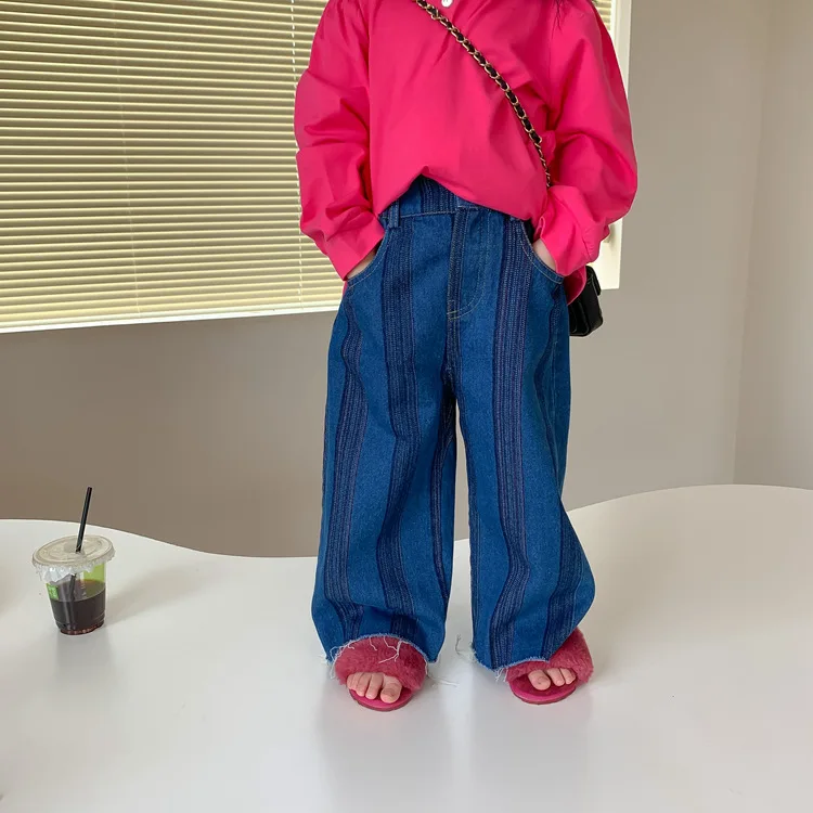 Детская одежда в Корейском стиле, осенние детские джинсы для мальчиков и девочек, широкие брюки, прямые брюки
Детская одежда в Корейском стиле, осенние детские джинсы для мальчиков и девочек, широкие брюки, прямые брюки