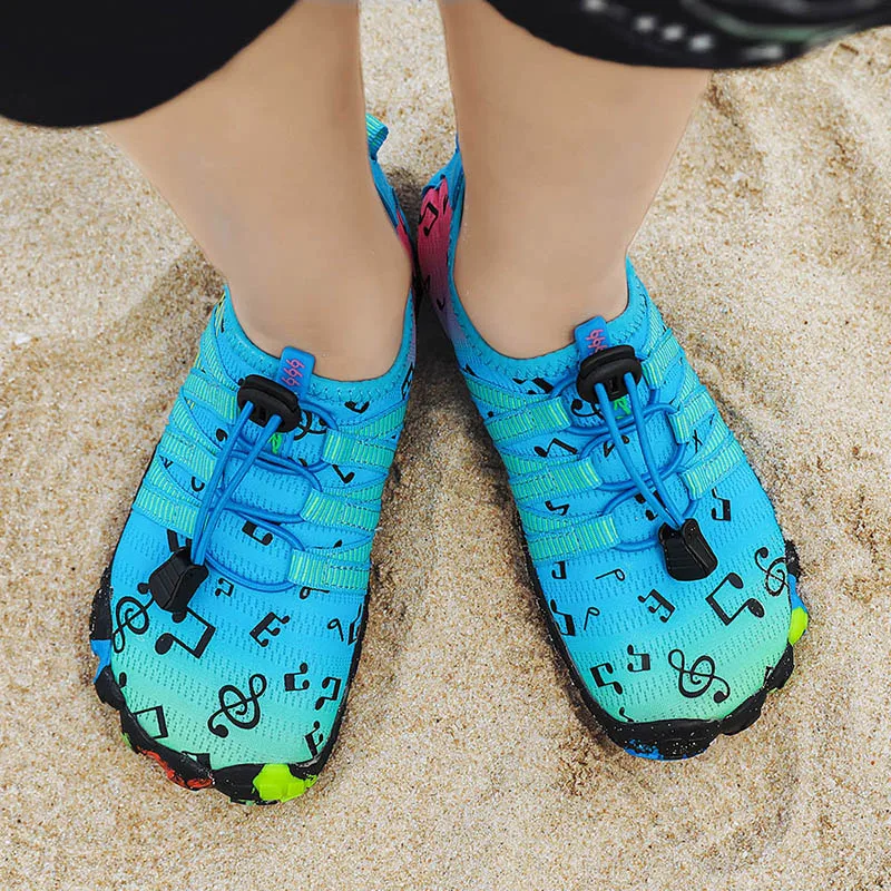 Children's Water Sport Shoes Comfortable Soft Non-slip Barefoot Seaside Beach Wading Sneakers Boys Girls Upstream Walking Shoes
Children's Water Sport Shoes Comfortable Soft Non-slip Barefoot Seaside Beach Wading Sneakers Boys Girls Upstream Walking Shoes