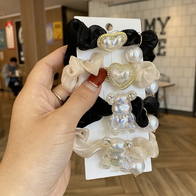 New Arrival Hair Tie Bear Love Hair Bow Women Velvet Scrunchies Fashion Hair Bands for Girl Headband Hair Accessorie
New Arrival Hair Tie Bear Love Hair Bow Women Velvet Scrunchies Fashion Hair Bands for Girl Headband Hair Accessorie