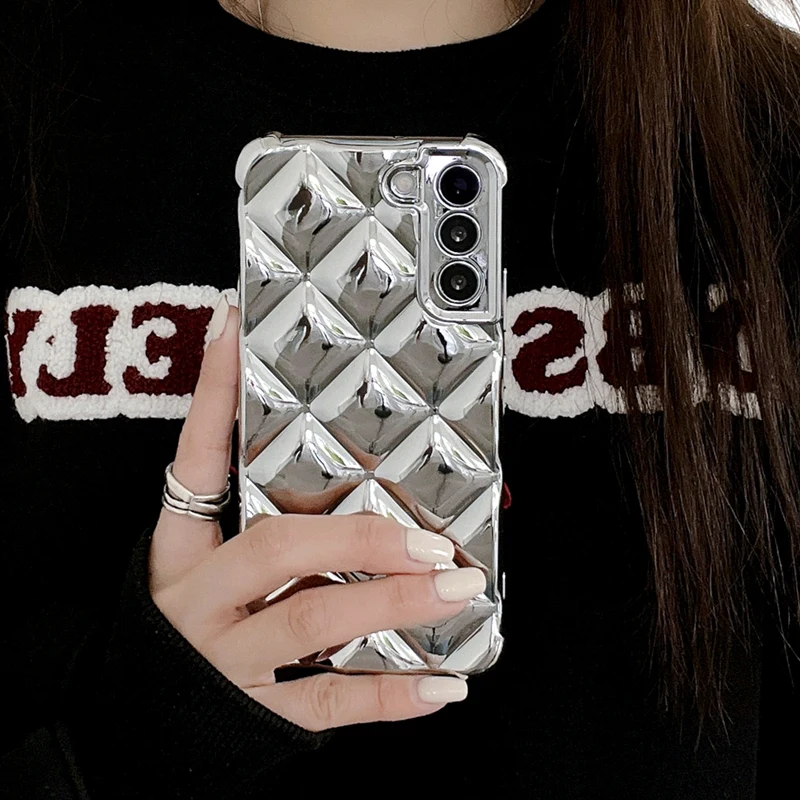 Fashion Plated Silver Rhombus Texture Phone Case For Samsung S22 Ultra S21 S22 Plus Soft Silicone Shockproof Protective Cover
Fashion Plated Silver Rhombus Texture Phone Case For Samsung S22 Ultra S21 S22 Plus Soft Silicone Shockproof Protective Cover
