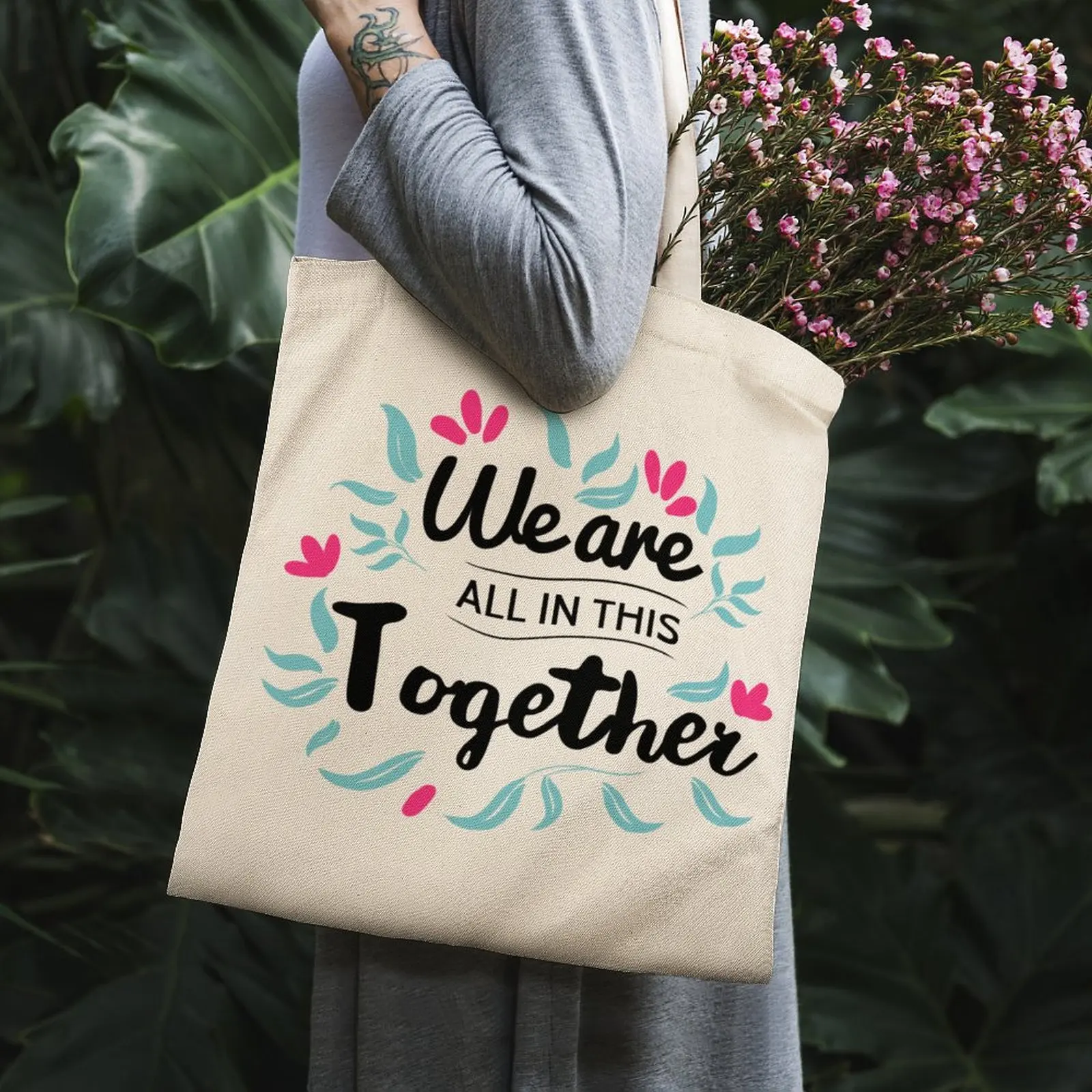 Large Capacity Canvas Shoulder Bags Women Simple Fashion Shopping Bags Letter Print Lady Book Gym Cloth Tote Bag Soft Handbag
Large Capacity Canvas Shoulder Bags Women Simple Fashion Shopping Bags Letter Print Lady Book Gym Cloth Tote Bag Soft Handbag