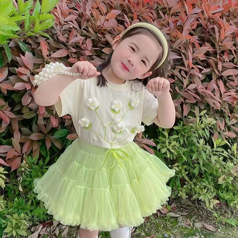 2023 Embroideries 3D Floral Short Sleeve Top + Mesh Skirt Girls Remembrance Day Wedding Vestidos Two Pieces 2-8Y Children Suit
2023 Embroideries 3D Floral Short Sleeve Top + Mesh Skirt Girls Remembrance Day Wedding Vestidos Two Pieces 2-8Y Children Suit