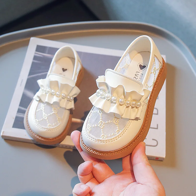 Школьная детская Лоскутная сетчатая униформа для девочек с жемчугом детская кожаная 2022 складная обувь 26-36 на плоской подошве Летняя обувь
Школьная детская Лоскутная сетчатая униформа для девочек с жемчугом детская кожаная 2022 складная обувь 26-36 на плоской подошве Летняя обувь