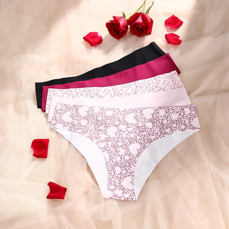 Traceless Ice Silk Underwear Women's Middle Waist Love Printed Fun Sexy Panties Temptation Cotton Crotch Seamless Briefs
Traceless Ice Silk Underwear Women's Middle Waist Love Printed Fun Sexy Panties Temptation Cotton Crotch Seamless Briefs