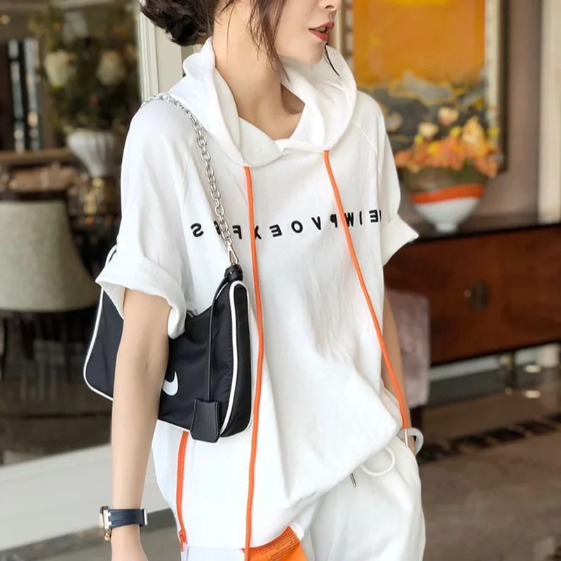 2023 Summer Fashion Women Short Sleeve Loose T-shirt All-matched Casual Hooded Tee Shirt Femme Letter Print Tops 100% Cotton
2023 Summer Fashion Women Short Sleeve Loose T-shirt All-matched Casual Hooded Tee Shirt Femme Letter Print Tops 100% Cotton