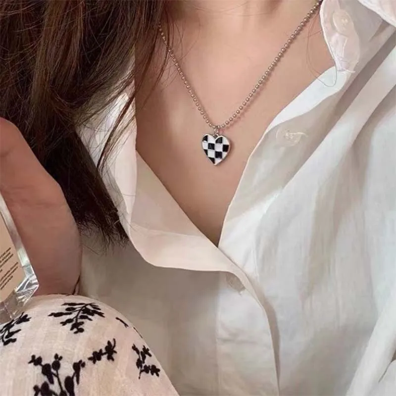 Love Checkerboard Stud Earrings Necklace Korean Fashion Hip Hop Fall Winter Sweater Metal Chain Jewelry Wholesale
Love Checkerboard Stud Earrings Necklace Korean Fashion Hip Hop Fall Winter Sweater Metal Chain Jewelry Wholesale