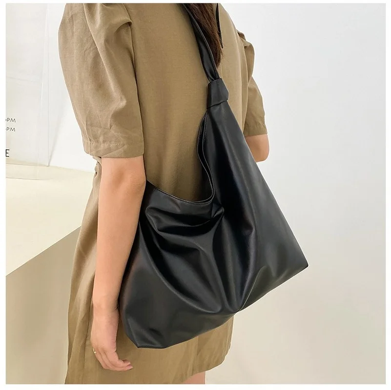 Solid color Style Shoulder Bags Women PU Leather Large Capacity Fashion New Casual Totes Soft Portable Messenger Handbags
Solid color Style Shoulder Bags Women PU Leather Large Capacity Fashion New Casual Totes Soft Portable Messenger Handbags