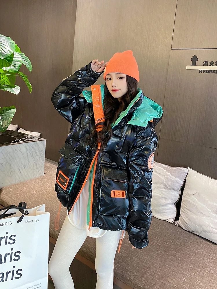 2023 Winter Clothing 90% White Duck Down Coat Women Feather Parka Fashion Letter Warm Hooded Overcoat Street Women Puffer Jacket
2023 Winter Clothing 90% White Duck Down Coat Women Feather Parka Fashion Letter Warm Hooded Overcoat Street Women Puffer Jacket