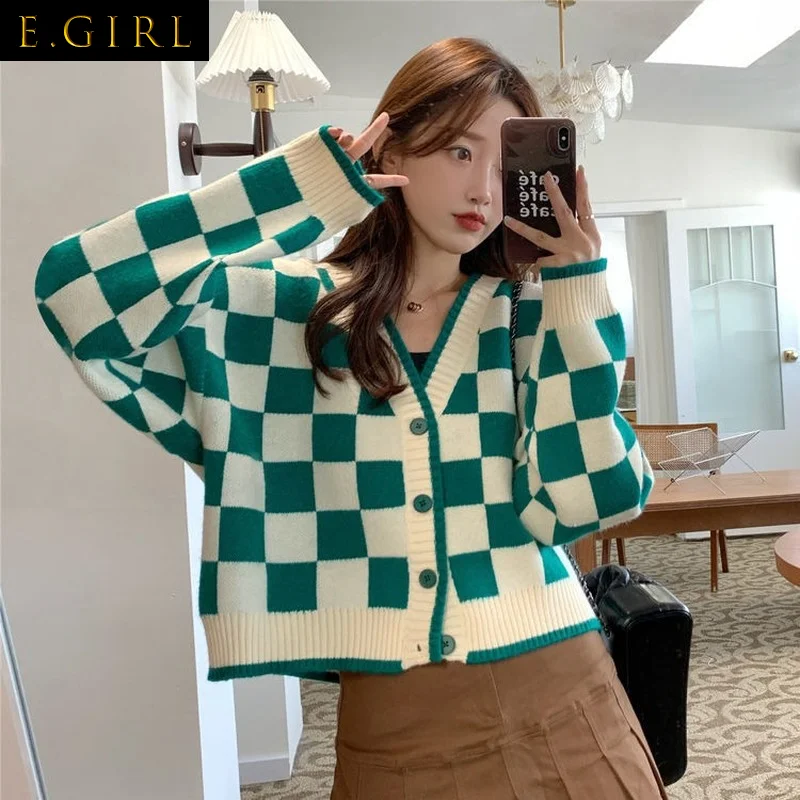 Женский трикотажный кардиган в клетку, Осенний укороченный топ в стиле пэчворк с V-образным вырезом, элегантная Милая уличная одежда, нежный...
Женский трикотажный кардиган в клетку, Осенний укороченный топ в стиле пэчворк с V-образным вырезом, элегантная Милая уличная одежда, нежный...