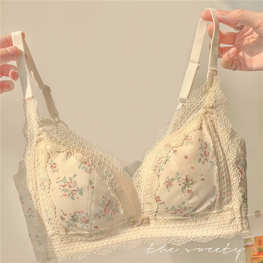 Embroidery Lace Women Underwear Set Comfortable Push Up Bra Brief Sets Wireless Breathable Bra
Embroidery Lace Women Underwear Set Comfortable Push Up Bra Brief Sets Wireless Breathable Bra