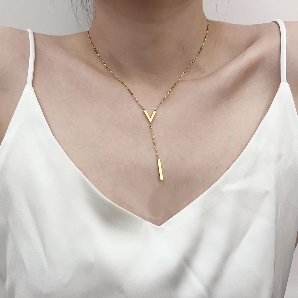stainless steel bar Pendant Necklace Gold Clavicle chain For Women V shape necklace women party fashion Jewelry Friends gifts
stainless steel bar Pendant Necklace Gold Clavicle chain For Women V shape necklace women party fashion Jewelry Friends gifts