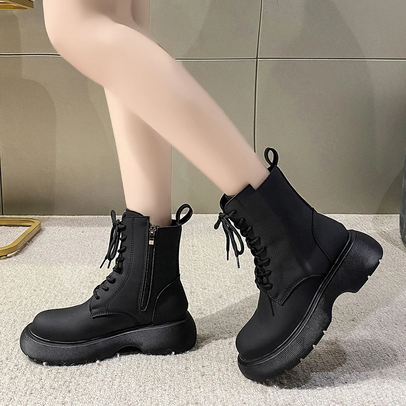 2022Winter New Women Sport Ankle Boots Platform Motorcycle Boots Flats Fashion Lace-Up Casual PU Leather Female Oxford Shoes
2022Winter New Women Sport Ankle Boots Platform Motorcycle Boots Flats Fashion Lace-Up Casual PU Leather Female Oxford Shoes
