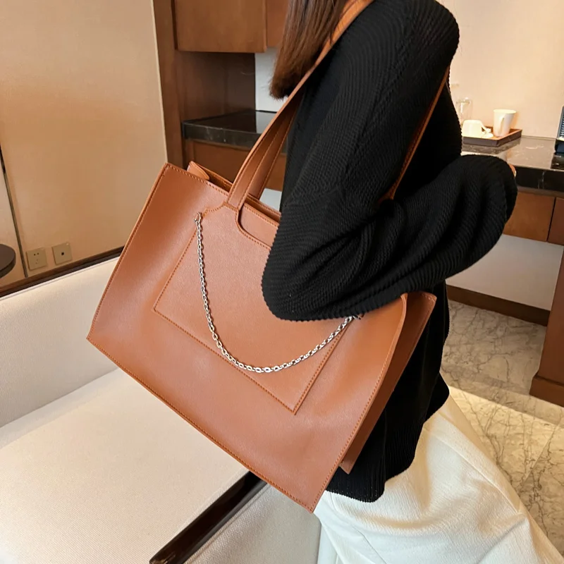 Женская дизайнерская Лоскутная большая сумка через плечо, вместительная сумка для покупок, повседневная женская коричневая сумка из искус...
Женская дизайнерская Лоскутная большая сумка через плечо, вместительная сумка для покупок, повседневная женская коричневая сумка из искус...