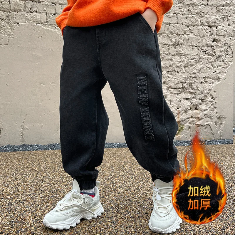 Детская одежда для мальчиков, модные повседневные джинсовые брюки, зимние плотные теплые спортивные брюки, детская одежда, плюшевые джинсы 4-14 лет
Детская одежда для мальчиков, модные повседневные джинсовые брюки, зимние плотные теплые спортивные брюки, детская одежда, плюшевые джинсы 4-14 лет