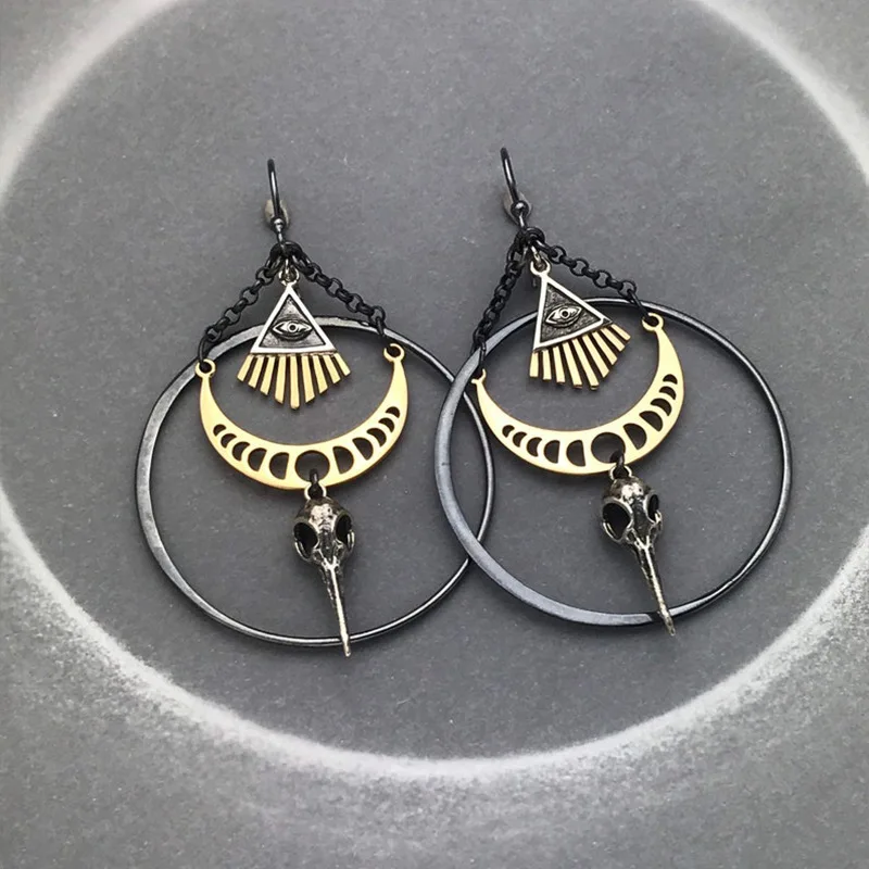 Exaggerated Moon Phase Crow Skull Hanging Earrings For Women 2022 Personality Vintage Relief Evil Eye Earrings Jewelry Wholesale
Exaggerated Moon Phase Crow Skull Hanging Earrings For Women 2022 Personality Vintage Relief Evil Eye Earrings Jewelry Wholesale