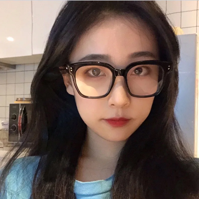 

Yuumi Una.CN Sunglasses For Women Mens Black Eyewear Cat eye MGlasses Spy Fashion Oversized Luxury Designer Brand Jennie Korea