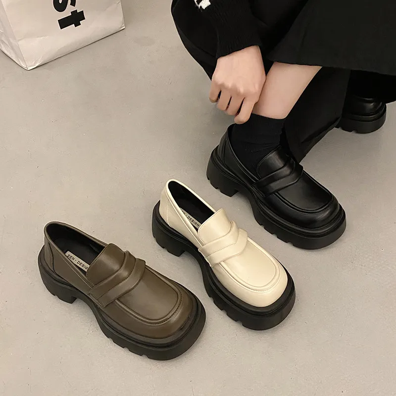 Женские туфли-оксфорды в стиле ретро, повседневные кроссовки на платформе, лоферы с мехом, круглый носок, плоская подошва, модные Универсальные кожаные кроссовки
Женские туфли-оксфорды в стиле ретро, повседневные кроссовки на платформе, лоферы с мехом, круглый носок, плоская подошва, модные Универсальные кожаные кроссовки