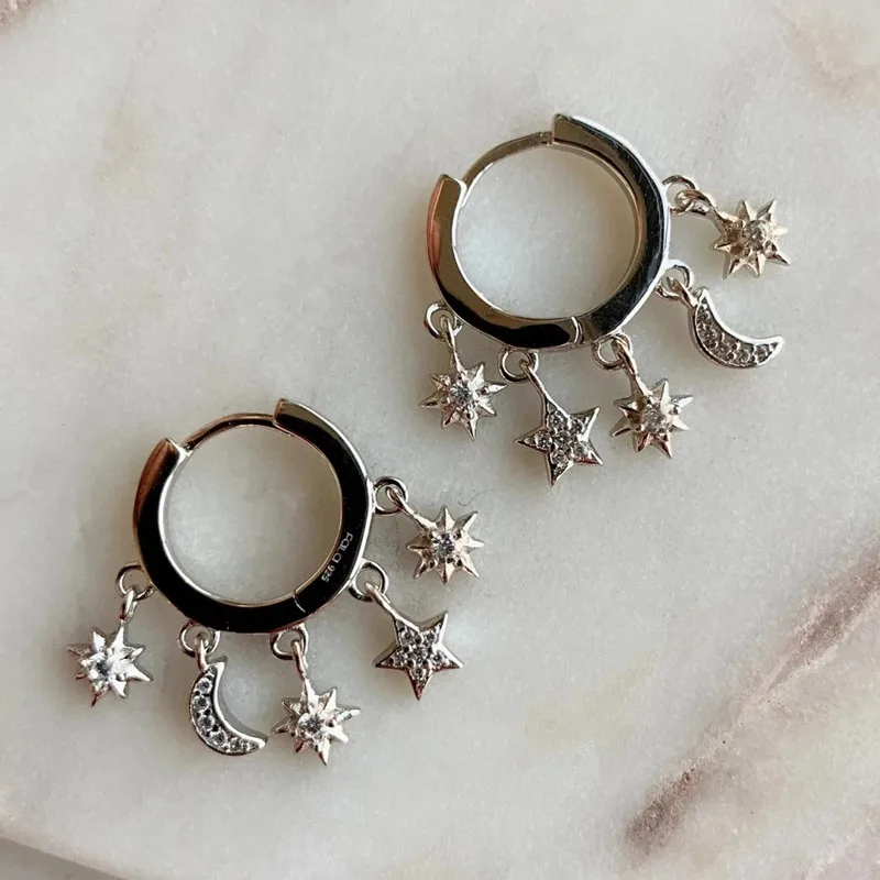 Gorgeous Silver Color Hoop Earrings for Women Fashion Suspension Star and Moon Inlaid Zircon Earrings Party Trendy Jewelry
Gorgeous Silver Color Hoop Earrings for Women Fashion Suspension Star and Moon Inlaid Zircon Earrings Party Trendy Jewelry