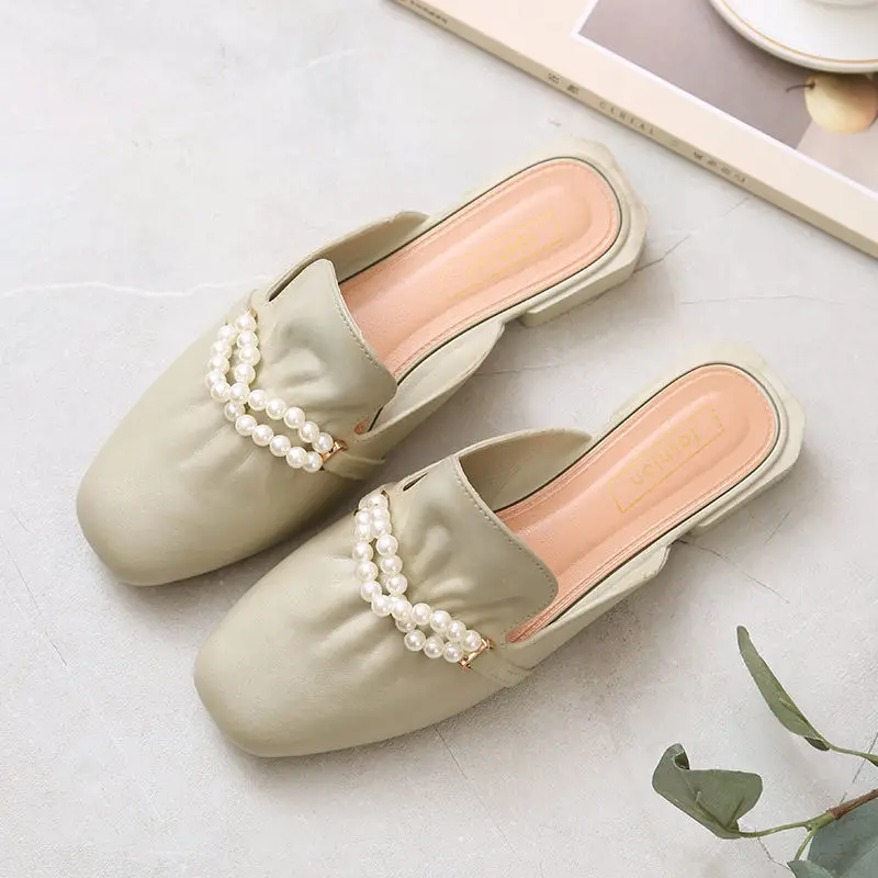 Spring High Heels Women Fashion Square Head Pearl Chain Soft Casual Slip-on Light Breathable Square Heel Go Out Slippers Female
Spring High Heels Women Fashion Square Head Pearl Chain Soft Casual Slip-on Light Breathable Square Heel Go Out Slippers Female
