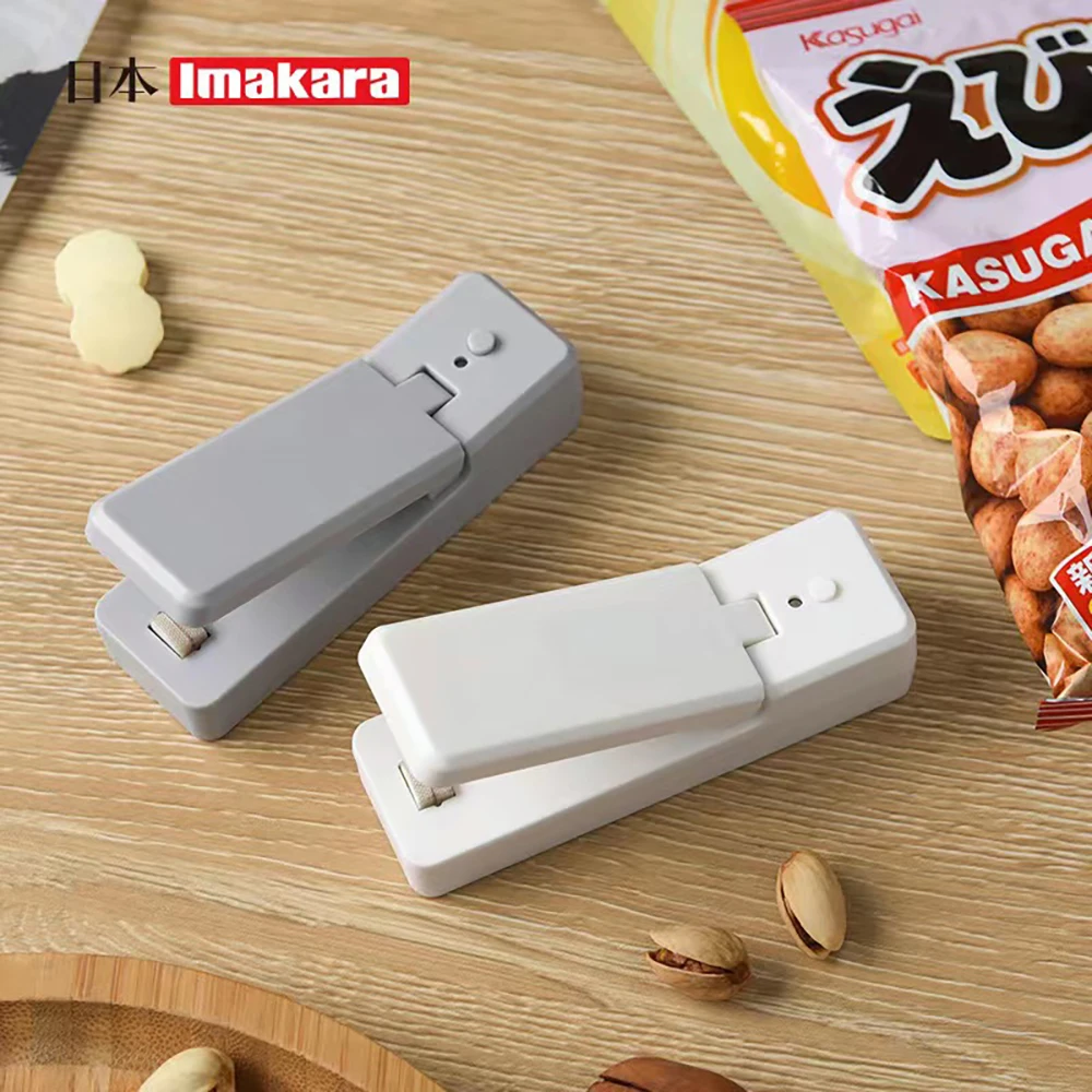 2-in-1 Portable Mini Bag Sealer USB Chargable Heat Sealers Handheld Vacuum Heat Sealers & Cutter for Plastic Bag Storage Food
2-in-1 Portable Mini Bag Sealer USB Chargable Heat Sealers Handheld Vacuum Heat Sealers & Cutter for Plastic Bag Storage Food