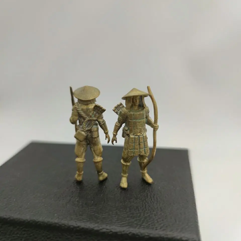 Игрушечный солдат из чистой меди, украшения, японский пистолет, воин, подарок для мальчиков, настольные украшения
Игрушечный солдат из чистой меди, украшения, японский пистолет, воин, подарок для мальчиков, настольные украшения