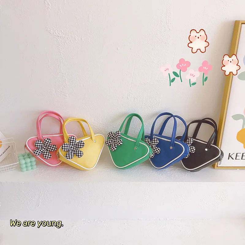 KAFVNIE summer Girls Mini Shoulder Messenger Bag Princess Wallet Coin Purse Handbags Cute Children's triangle Crossbody Bags
KAFVNIE summer Girls Mini Shoulder Messenger Bag Princess Wallet Coin Purse Handbags Cute Children's triangle Crossbody Bags