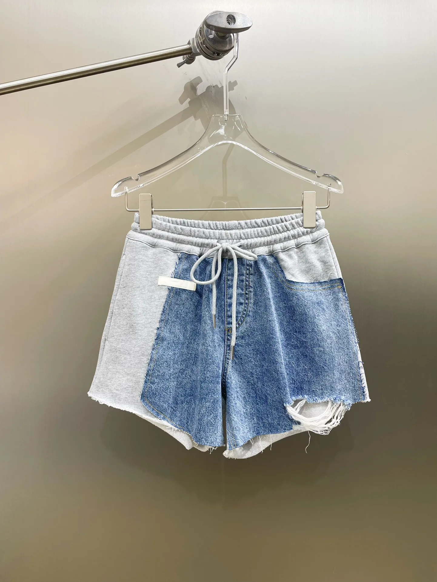 Female Clothing Women's Jeans Woman Clothes Shorts Summer 2022 Women's Pants High Waist Denim Shorts Denim Stitched Shorts
Female Clothing Women's Jeans Woman Clothes Shorts Summer 2022 Women's Pants High Waist Denim Shorts Denim Stitched Shorts