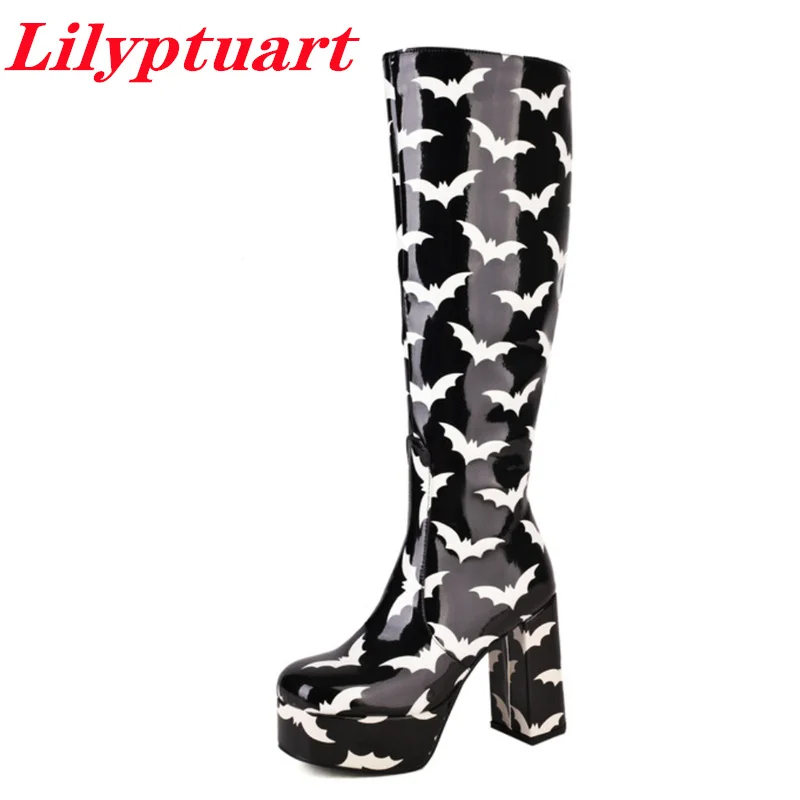 LILYPTUT ZA Platform Boot, Women, 2022 Winter Round Toe Chunky Heel Knee Boots High Heels Fetish, Sexy Bat Print Boat, Designer
LILYPTUT ZA Platform Boot, Women, 2022 Winter Round Toe Chunky Heel Knee Boots High Heels Fetish, Sexy Bat Print Boat, Designer