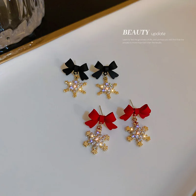 Minar Sweet Shinning CZ Cubic Zirconia Snowflake Long Tassel Earring for Women Red Bowknot Drop Dangle Earrings Wedding Jewelry 
Minar Sweet Shinning CZ Cubic Zirconia Snowflake Long Tassel Earring for Women Red Bowknot Drop Dangle Earrings Wedding Jewelry