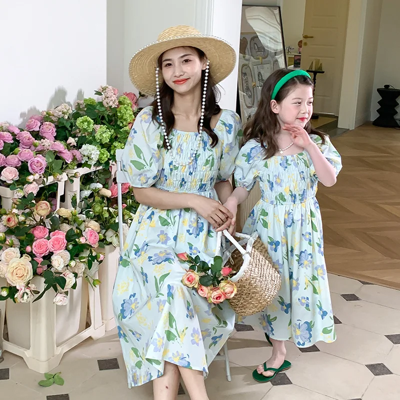 Летняя детская одежда для девочек, платье для мамы и дочки, с цветочным принтом, шифоновая семейная одежда с коротким рукавом, милая одежда, новинка
Летняя детская одежда для девочек, платье для мамы и дочки, с цветочным принтом, шифоновая семейная одежда с коротким рукавом, милая одежда, новинка