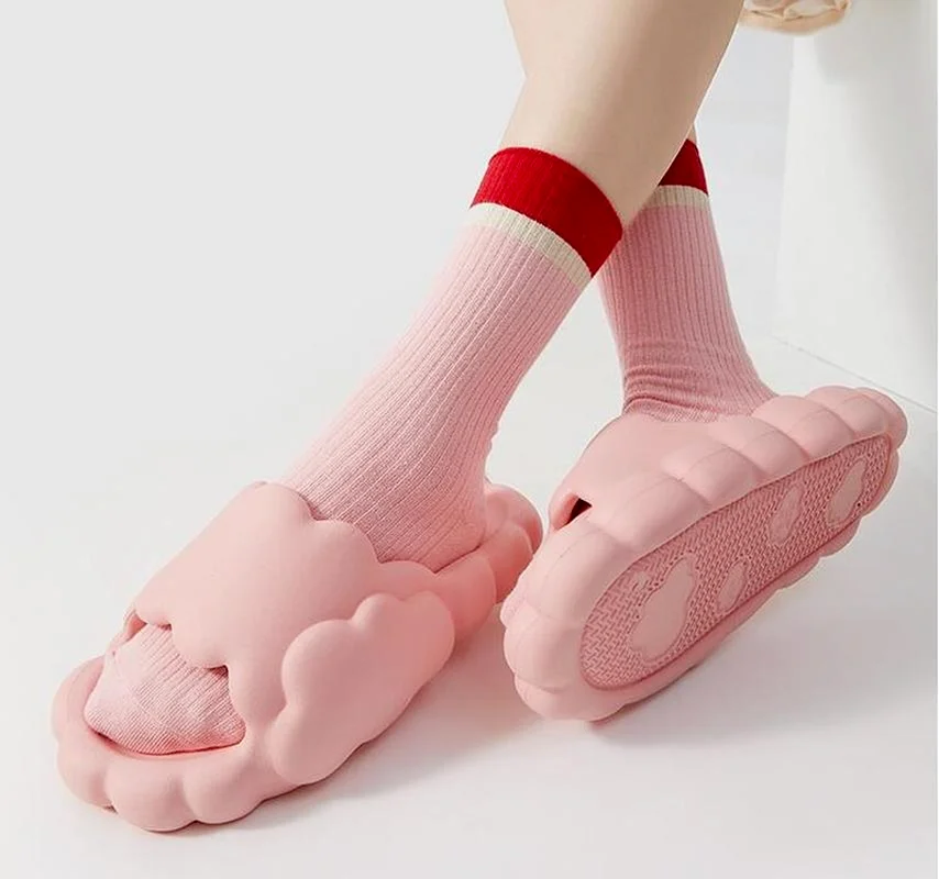 Женские летние тапочки 2022, сандалии-слайды, пляжные шлепанцы для душа, толстая мягкая подошва, женская и мужская обувь для ванной комнаты
Женские летние тапочки 2022, сандалии-слайды, пляжные шлепанцы для душа, толстая мягкая подошва, женская и мужская обувь для ванной комнаты