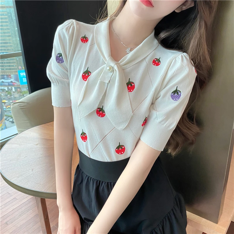 Women Cute Bow Collar Short Sleeve Summer Tops Girlish Style Chic Strawberry Embroidery Knit T-shirts Female Casual Tees Korean
Women Cute Bow Collar Short Sleeve Summer Tops Girlish Style Chic Strawberry Embroidery Knit T-shirts Female Casual Tees Korean